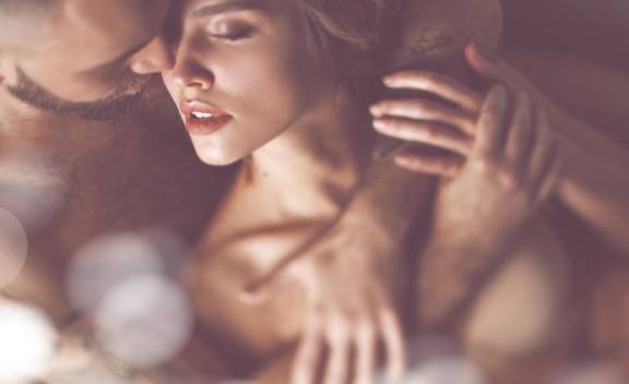 Seduction Masterclass: Your Ultimate Guide on How to Seduce a Man